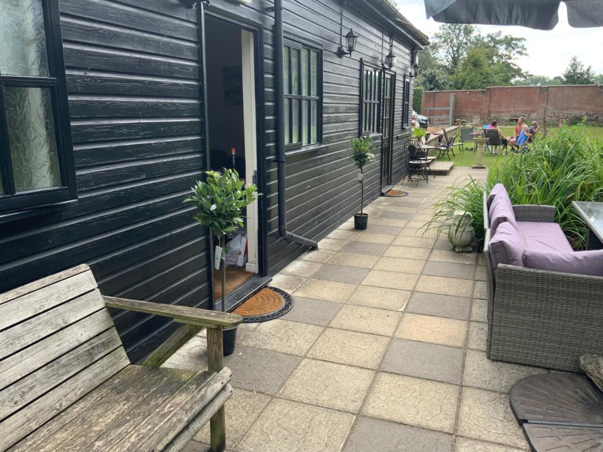 The Oak Rooms Coltishall 外观 照片